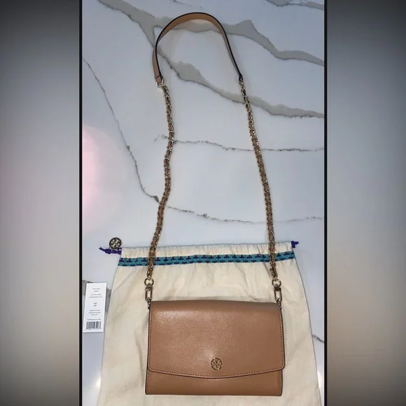 Tory Burch Robinson Chain Wallet - Picture 2 of 6